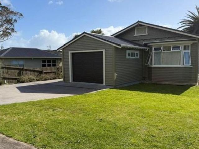 27 Atiawa Street, Glen Avon, New Plymouth