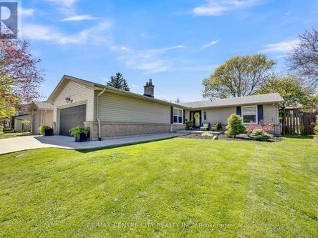 27 Bartlett Crescent, London South M, ON, N6K 1W3 house for sale | Listing ID X13584 | Royal LePage