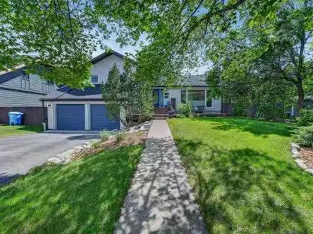 27 Bow Village Crescent Nw, Calgary, AB, T3B 4X1 house for s.