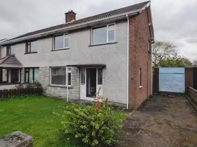 27 Blackburn Crescent
