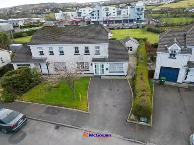 27 Blackrock Drive, Ballybofey, Ballybofey, Co. Donegal, F93PR.