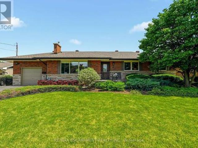 27 Brentwood Drive, Hamilton, ON, L8G 2W9 house for sale | Listing ID X13543 | Royal LePage