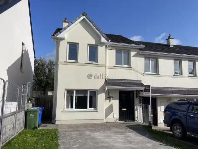 27 Castlerock Avenue, Castleconnell, Co. Limerick is for rent
