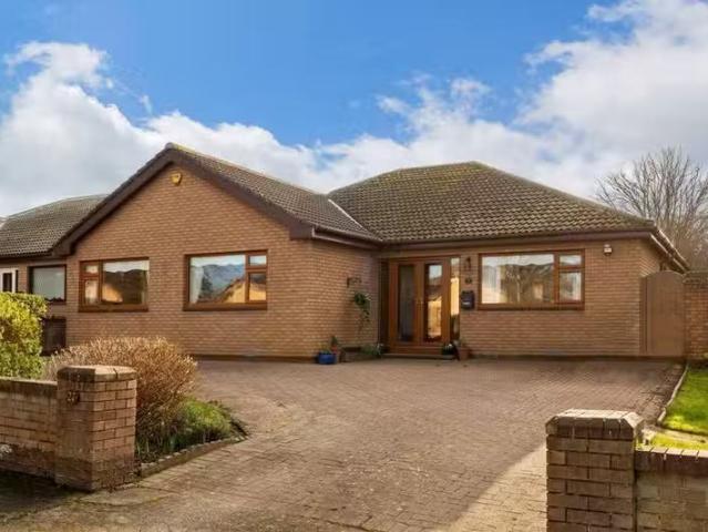 27 Duncarraig, Sutton, Sutton, Dublin 13, D13Y1T2 is for sale
