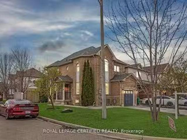 27 Earl Grey Crescent, Brampton, ON, L7A 2L1 house for sale.