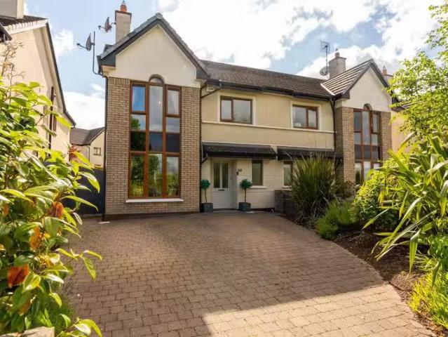 27 Edgewood, Maryborough Ridge, Douglas, Co. Cork, T12C1WH is.