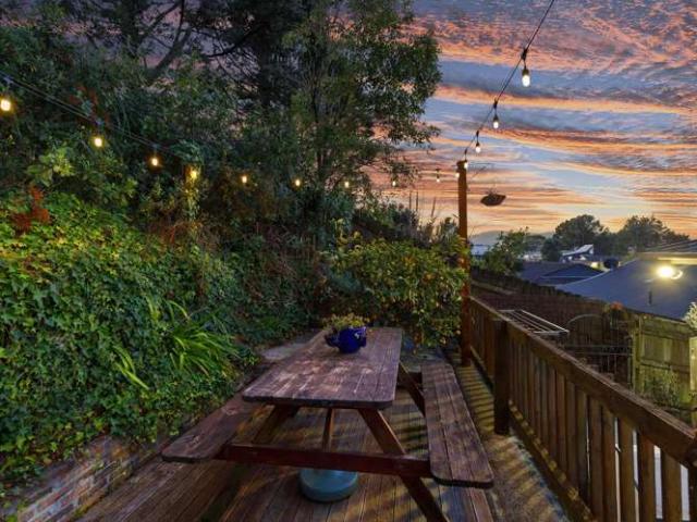 27 Fenchurch Grove, Stokes Valley, Lower Hutt City