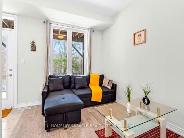 27 Folcroft Street, Brampton | 3+1Beds/3Bath, Townhouse, $3,500/mo | Condos. Ca