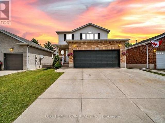 27 Fraserwood Court, Cambridge, ON, N1S 5B6 house for sale | Listing ID X13497 | Royal LePage