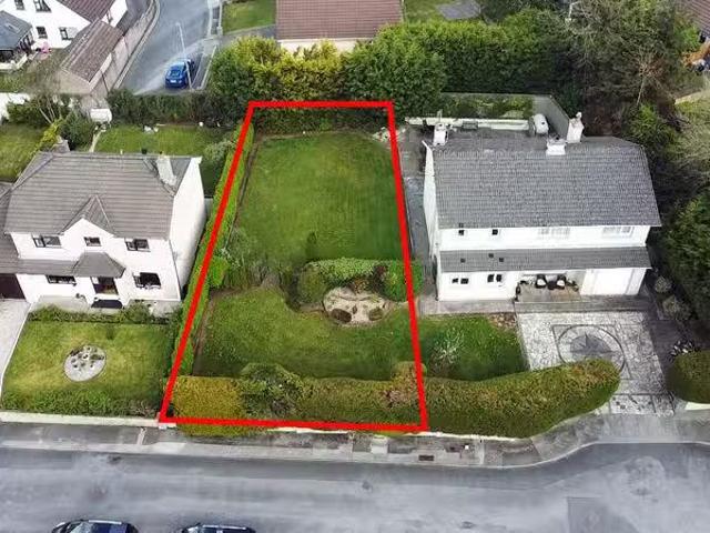 27 GARRYDUFF DRIVE, Pound Road, Castlebar, Mayo