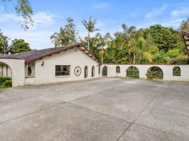 27 Gracechurch Drive, Flat Bush, Manukau City