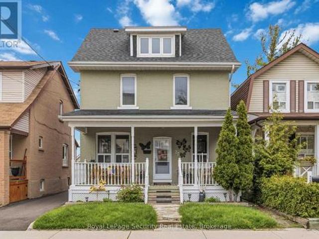 27 Holley Avenue, Toronto, ON, M9N 2C4 house for sale | Listing ID W13142 | Royal LePage