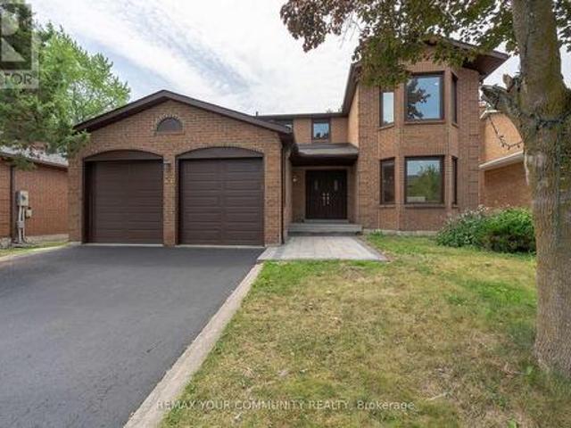 27 Houseman Crescent, Richmond Hill, ON, L4C 7S3 house for sale | Listing ID N13639 | Royal LePage