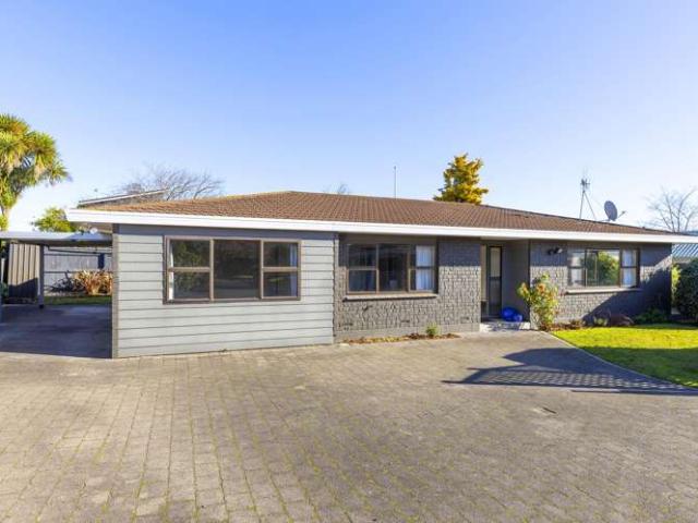 2/7 Kathleen Place, Rainbow Point, Taupō