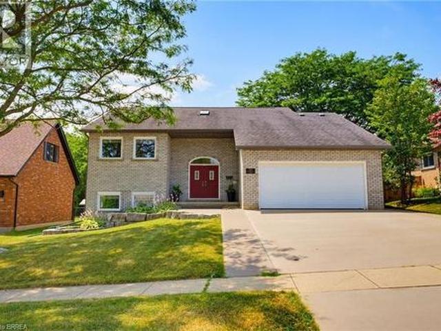 27 King William Street, St. George, ON, N0E 1N0 house for sale | Listing ID 40850 | Royal LePage