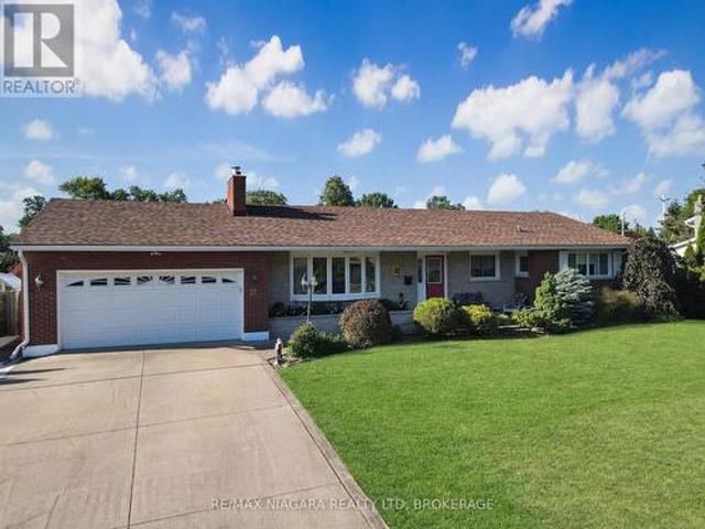 27 Lindbergh Drive, Fort Erie Central, ON, L2A 2Z5 house for sale | Listing ID X13697 | Royal LePage