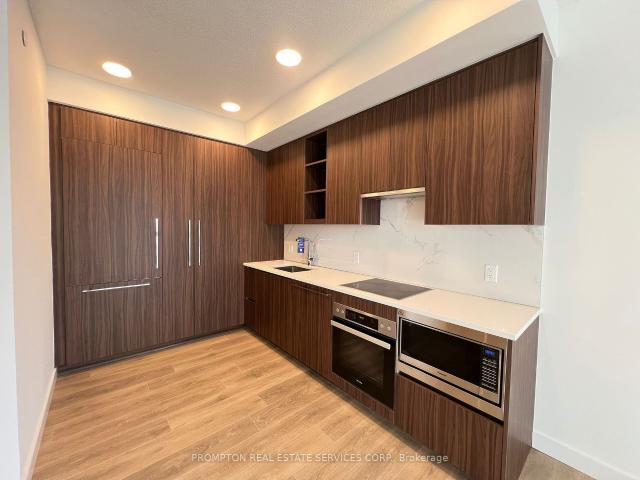 27 MCMAHON DR – SUITE 2012, Toronto