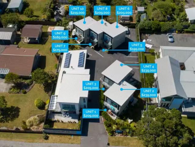 27 Marine Parade, Westport, Buller