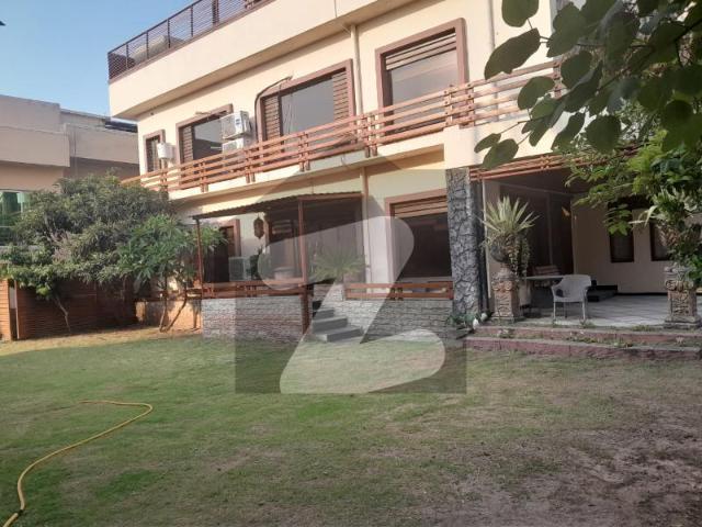 27 Marla Corner House With Basement Bahria Enclave Sector A