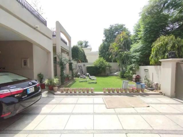 27 marla double unit house in main cantt lahore cantt id 94997