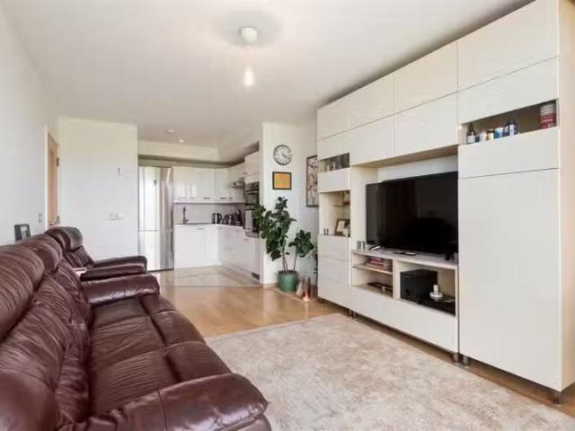 27 Mimosa Hall, The Gallops, Levmoss Park, Leopardstown, Dubli.