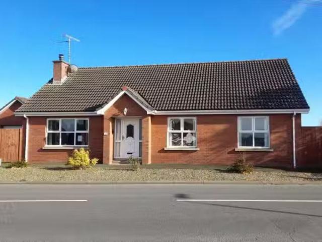 27 Old Gilford Road