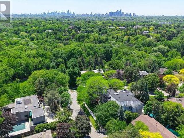 27 Penwood Crescent, Toronto, ON, M3B 3B1 house for sale | Listing ID C13248 | Royal LePage