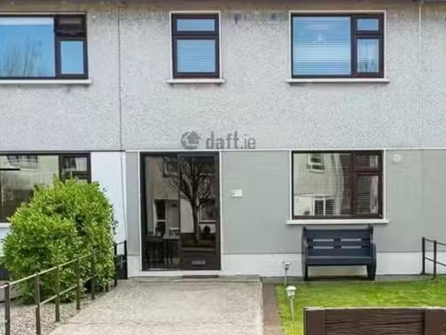 27 Rowan Drive, Castlebar, Castlebar, Co. Mayo is for rent
