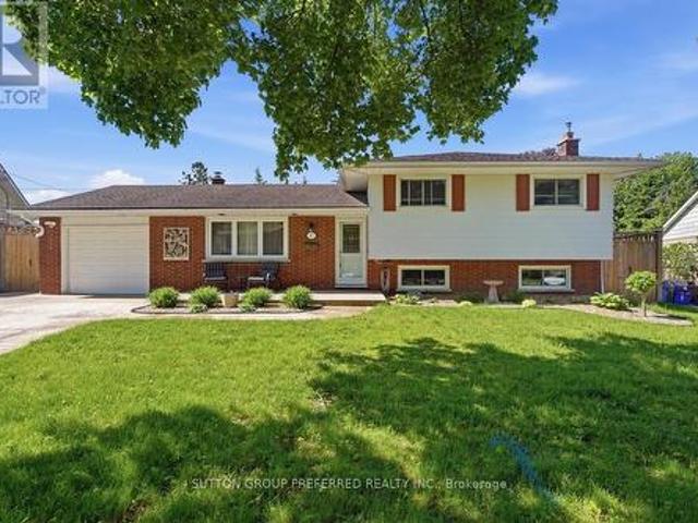 27 Stormont Drive, London South T, ON, N5Z 3Z4 house for sale | Listing ID X13206 | Royal LePage