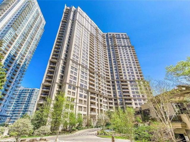 2409 3 Duke Of York Boulevard, Mississauga | 3Beds/2Bath, Condo, $2,900/mo | Condos. Ca