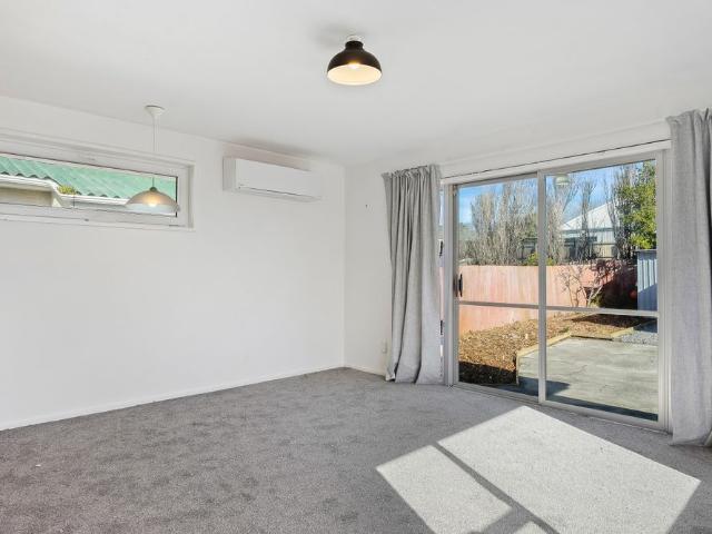 2/400 Marine Parade