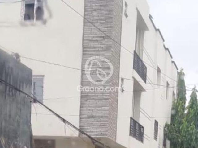 2400 Ft² House for Sale