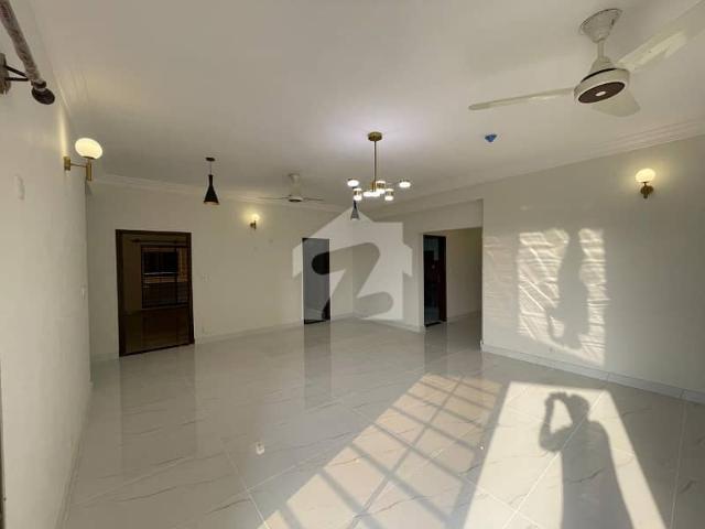 2400 Square Feet Flat Available For Sale In Askari 5 Sector J