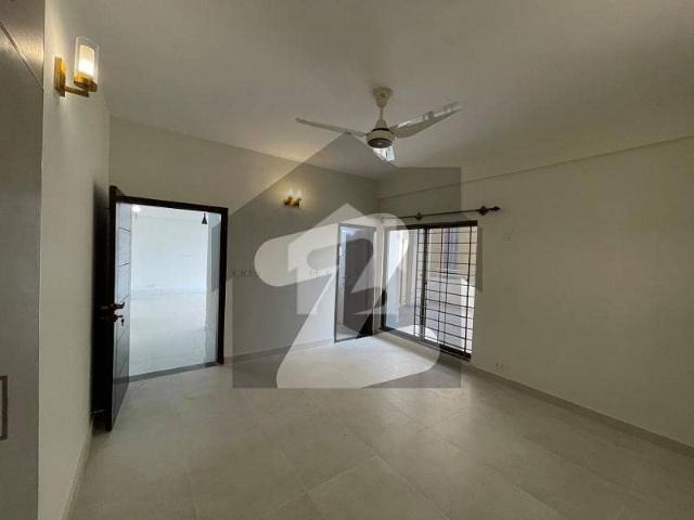 2400 Square Feet Flat In Stunning Askari 5 Sector J Is Available For sale