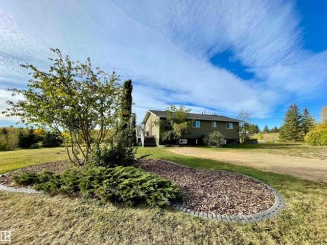 2401 Twp Road 524, Rural Parkland County, AB, T7Y 2K8 house for sale | Listing ID E4479 | Royal LePage
