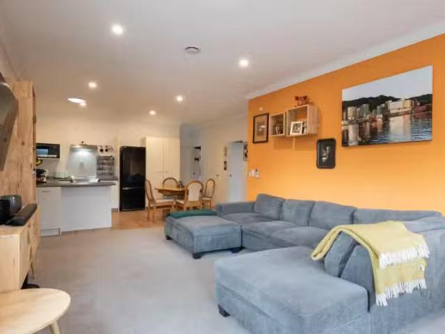 2/402 Cambridge Terrace, Naenae, Lower Hutt City