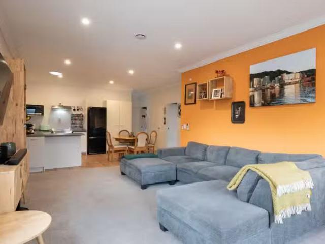 2/402 Cambridge Terrace, Naenae, Lower Hutt City Real Estate