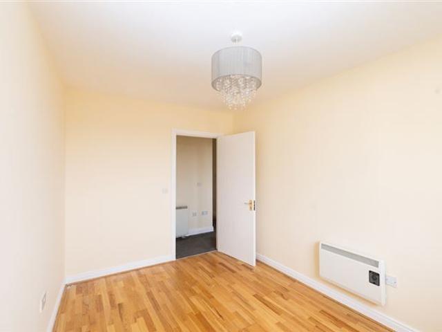 240,000 | Apt 90, Block B, Aras na Cluaine, Clondalkin, Dublin 22 BROE Auctioneers 4975 MyHome. Ie Residential