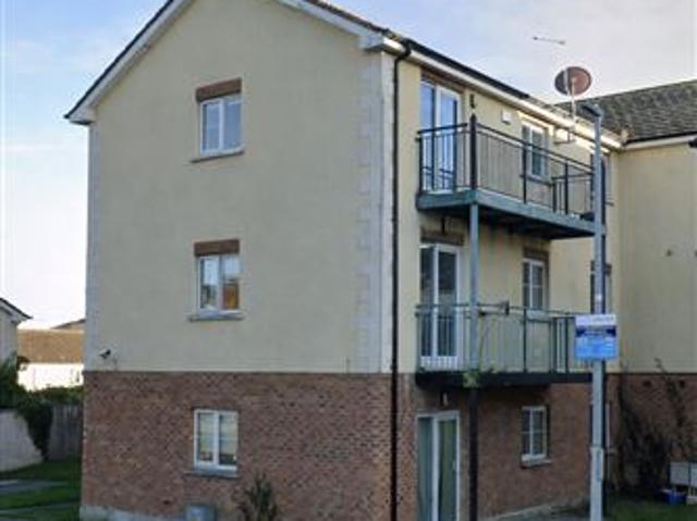 240,000 | 10 Brackenwood Drive, Balbriggan, County Dublin iMove 4972 MyHome. Ie Residential
