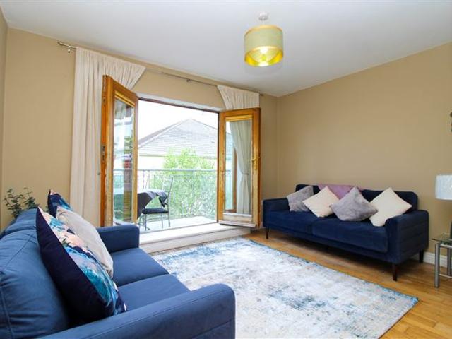 240,000 | 9 Deerpark Lodge, Kiltipper, Tallaght, Dublin 24 DNG Tallaght 4998 MyHome. Ie Residential