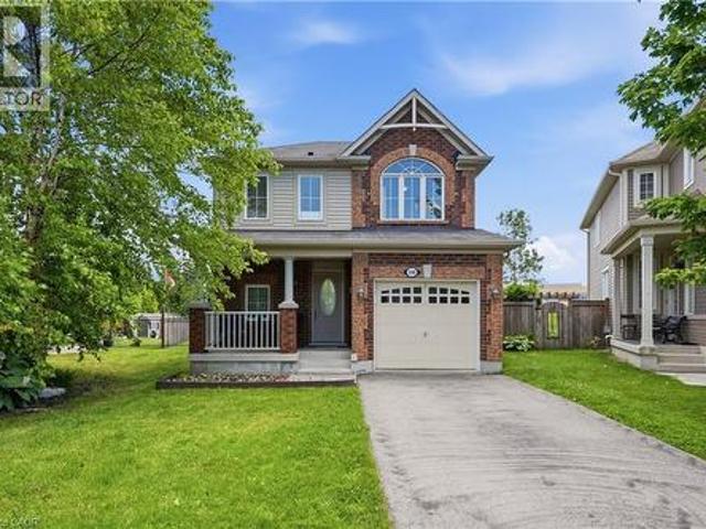 240 Emick Drive, Hamilton, ON, L9K 0E1 house for sale | Listing ID 40842 | Royal LePage