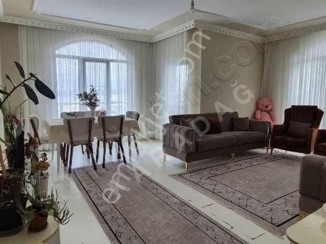 240 M2 4+2 Satılık Dubleks