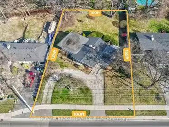 240 South Service Road, Mississauga, ON, L5G 2S1 house for s.