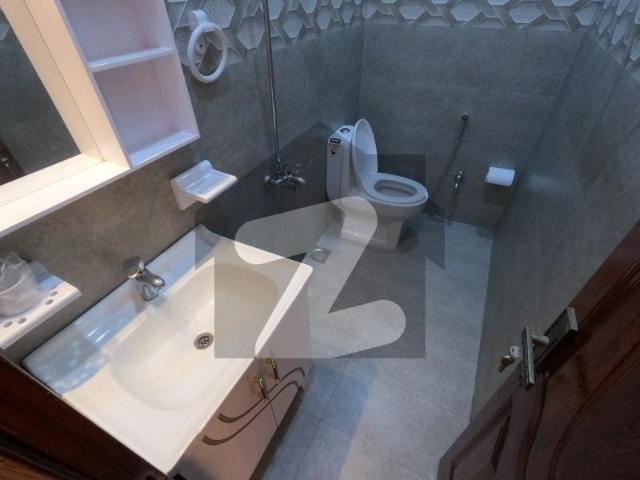 240 Sq.Yds Erum Banglows, Gated, Secured And Peaceful Society, Very Well Maintained House Gulshan e Iqbal Block 11