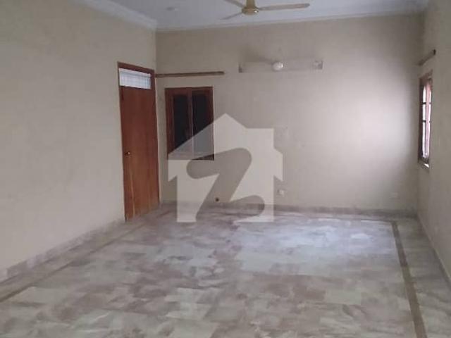 240 Sq/Yard Leased One Unit Park Facing Bungalow
