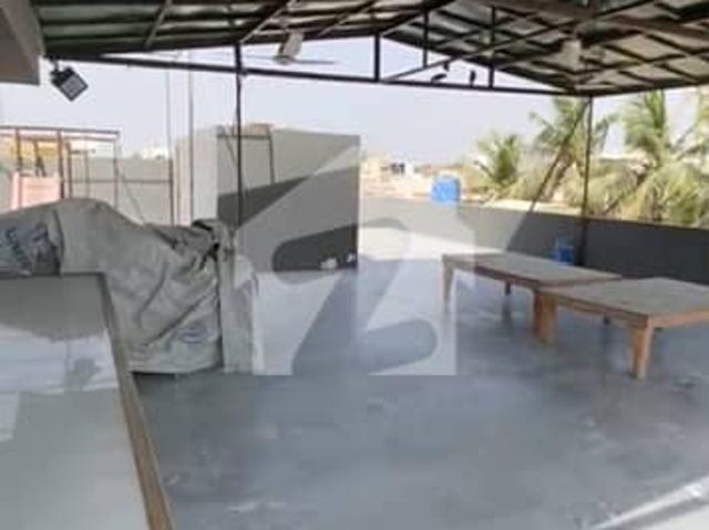 240 sq/yard 2nd floor with roofportion for sale in gulshan e iqbal block 1