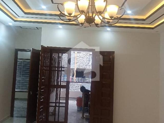 240 Sq Yard New Bungalow Available For Rent