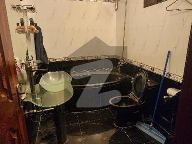 240 Sq.Yds Erum Banglows, Gated, Secured And Peaceful Society, Very Well Maintained House Gulshan e Iqbal Block 11
