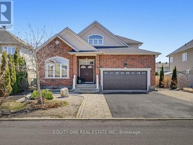 240 Trailgate Street, Ottawa, ON, K1V 0Z9 house for sale | Listing ID X12985 | Royal LePage