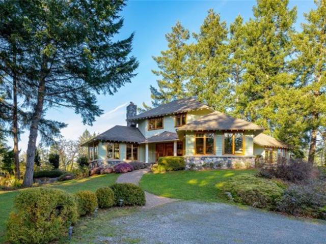 240 Viaduct Ave West, Saanich, BC, V9E 2B6 house for sale | Listing ID 1040 | Royal LePage